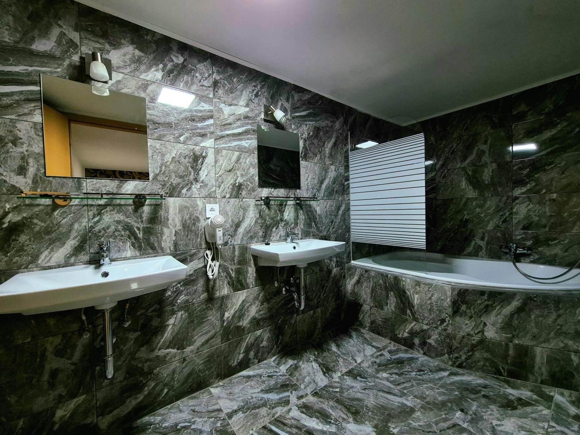 Anita Apartman Sopron Exterior foto
